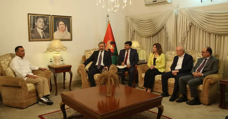 তারেক রহমানের সঙ্গে বৈঠকে তুরস্কের রাষ্ট্রদূত ও পর্যবেক্ষক দল